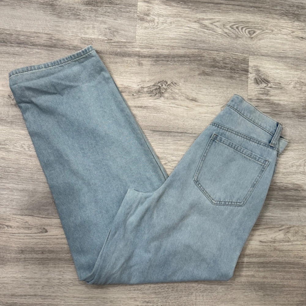 SO Jeans Womens 7 28W Light Wash Distressed Baggy High Rise Denim